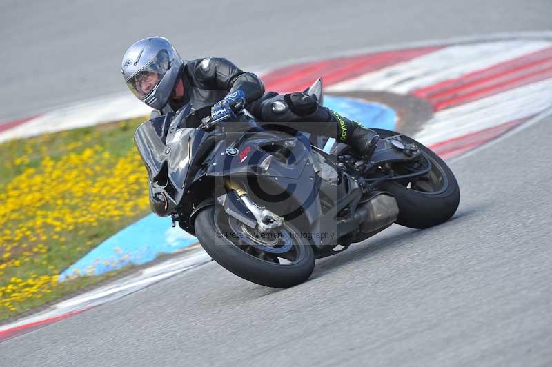 march 2010;motorbikes;no limits;peter wileman photography;portimao;portugal;trackday;trackday digital images