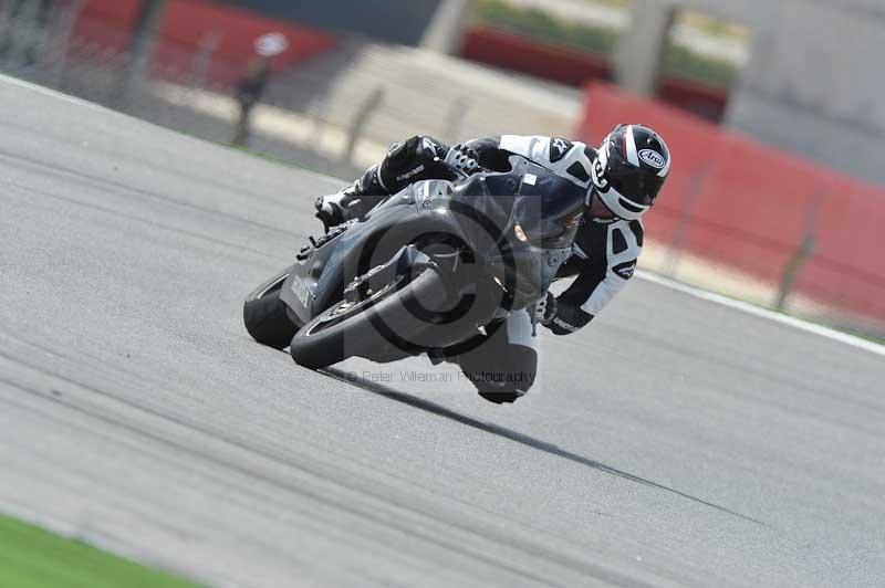 march 2010;motorbikes;no limits;peter wileman photography;portimao;portugal;trackday;trackday digital images