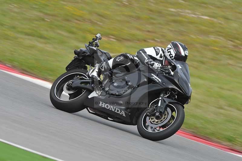 march 2010;motorbikes;no limits;peter wileman photography;portimao;portugal;trackday;trackday digital images