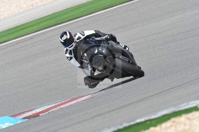 march 2010;motorbikes;no limits;peter wileman photography;portimao;portugal;trackday;trackday digital images