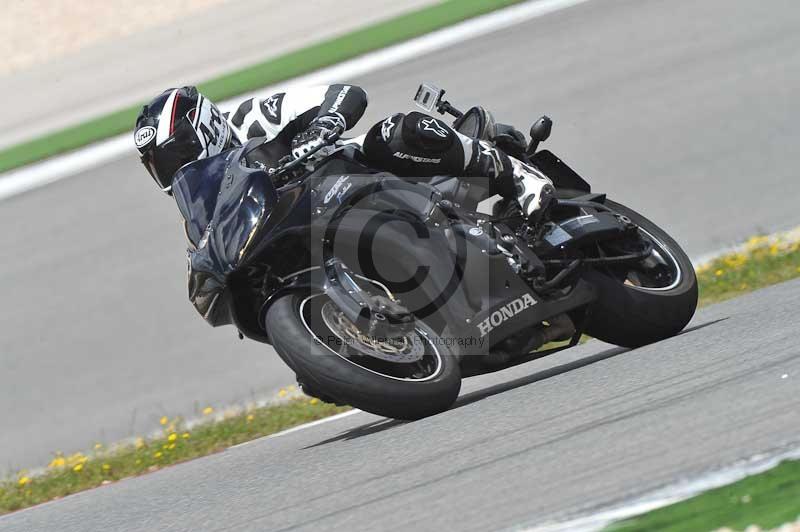 march 2010;motorbikes;no limits;peter wileman photography;portimao;portugal;trackday;trackday digital images