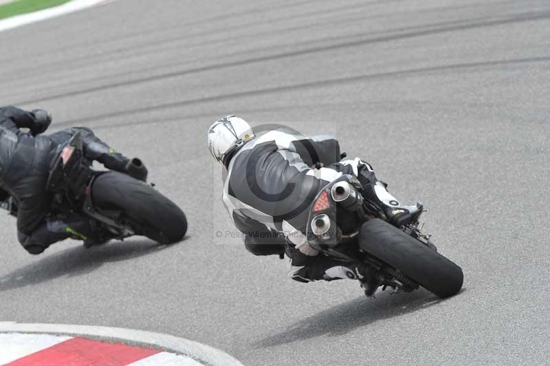 march 2010;motorbikes;no limits;peter wileman photography;portimao;portugal;trackday;trackday digital images