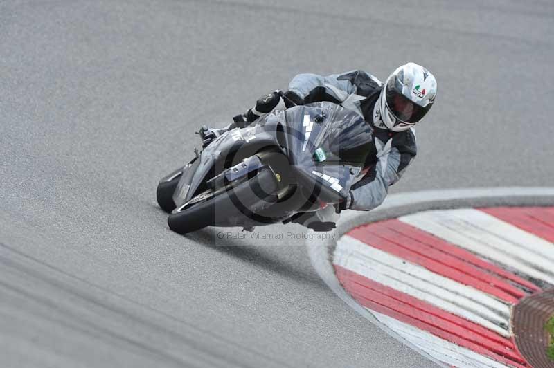 march 2010;motorbikes;no limits;peter wileman photography;portimao;portugal;trackday;trackday digital images