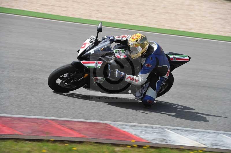 march 2010;motorbikes;no limits;peter wileman photography;portimao;portugal;trackday;trackday digital images