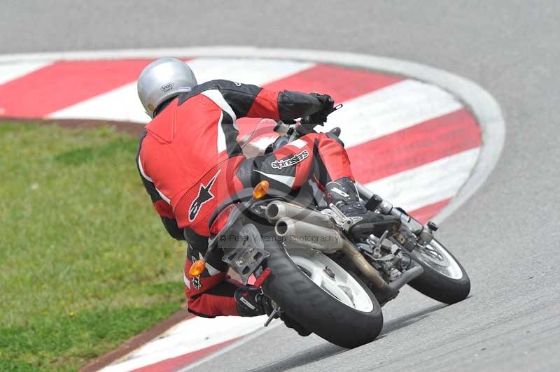 march 2010;motorbikes;no limits;peter wileman photography;portimao;portugal;trackday;trackday digital images