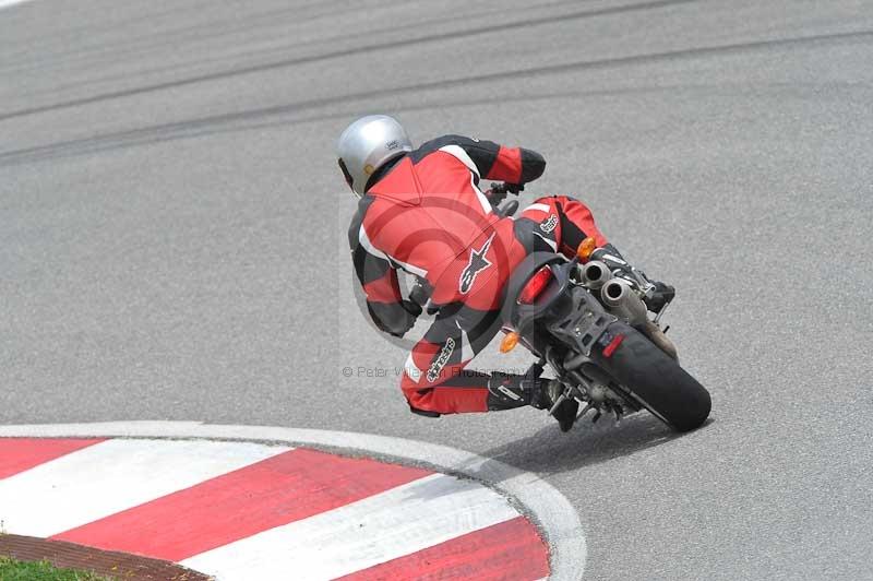 march 2010;motorbikes;no limits;peter wileman photography;portimao;portugal;trackday;trackday digital images