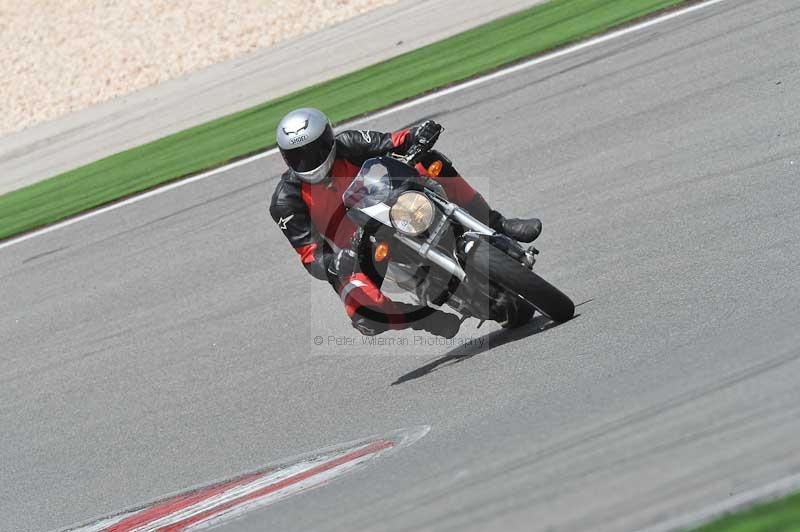 march 2010;motorbikes;no limits;peter wileman photography;portimao;portugal;trackday;trackday digital images