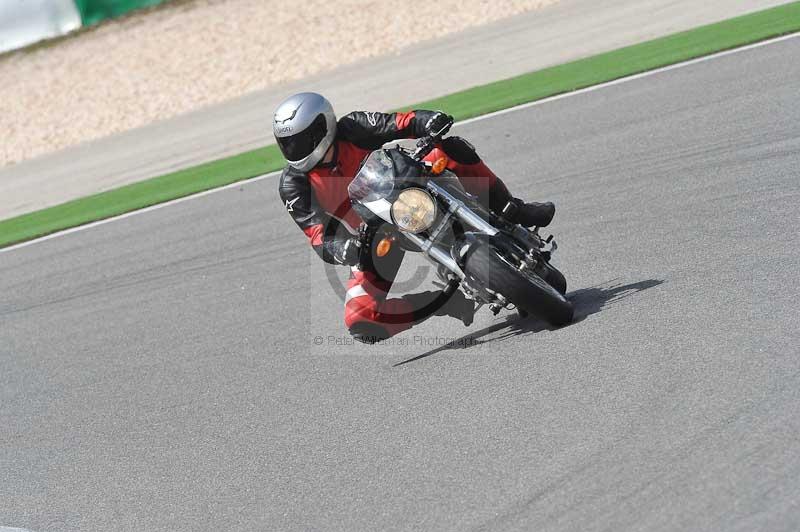 march 2010;motorbikes;no limits;peter wileman photography;portimao;portugal;trackday;trackday digital images