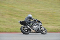 march-2010;motorbikes;no-limits;peter-wileman-photography;portimao;portugal;trackday;trackday-digital-images