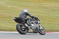 march-2010;motorbikes;no-limits;peter-wileman-photography;portimao;portugal;trackday;trackday-digital-images