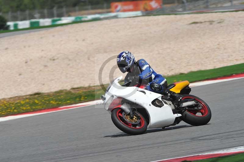 march 2010;motorbikes;no limits;peter wileman photography;portimao;portugal;trackday;trackday digital images