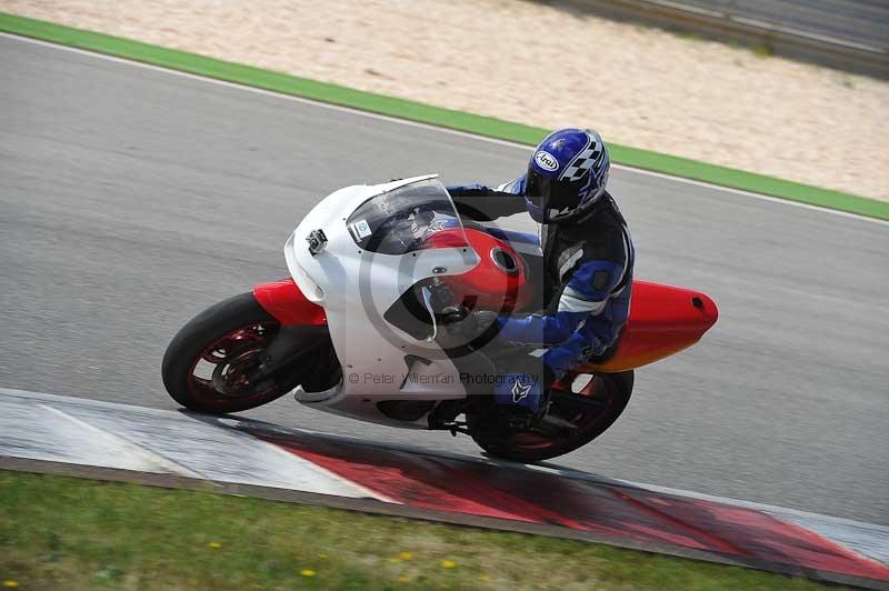 march 2010;motorbikes;no limits;peter wileman photography;portimao;portugal;trackday;trackday digital images