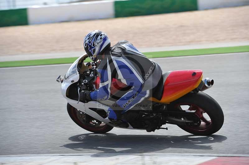 march 2010;motorbikes;no limits;peter wileman photography;portimao;portugal;trackday;trackday digital images