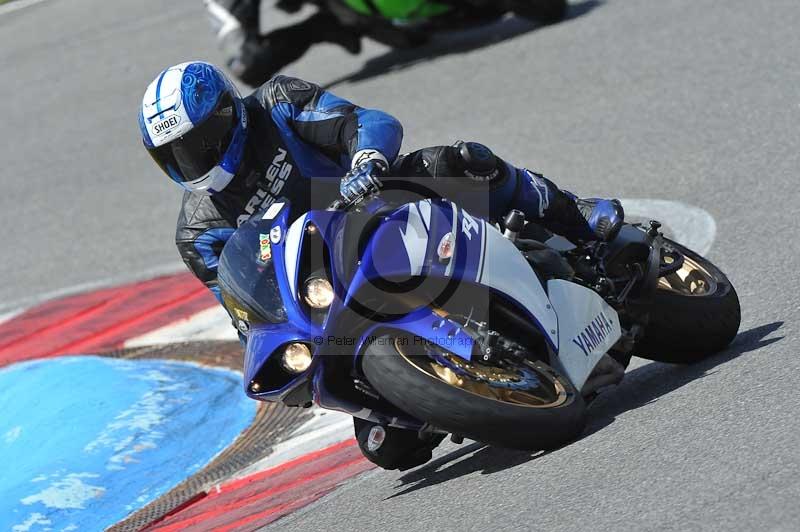 march 2010;motorbikes;no limits;peter wileman photography;portimao;portugal;trackday;trackday digital images