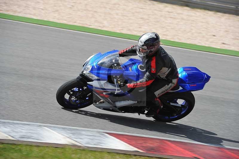 march 2010;motorbikes;no limits;peter wileman photography;portimao;portugal;trackday;trackday digital images