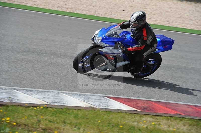 march 2010;motorbikes;no limits;peter wileman photography;portimao;portugal;trackday;trackday digital images