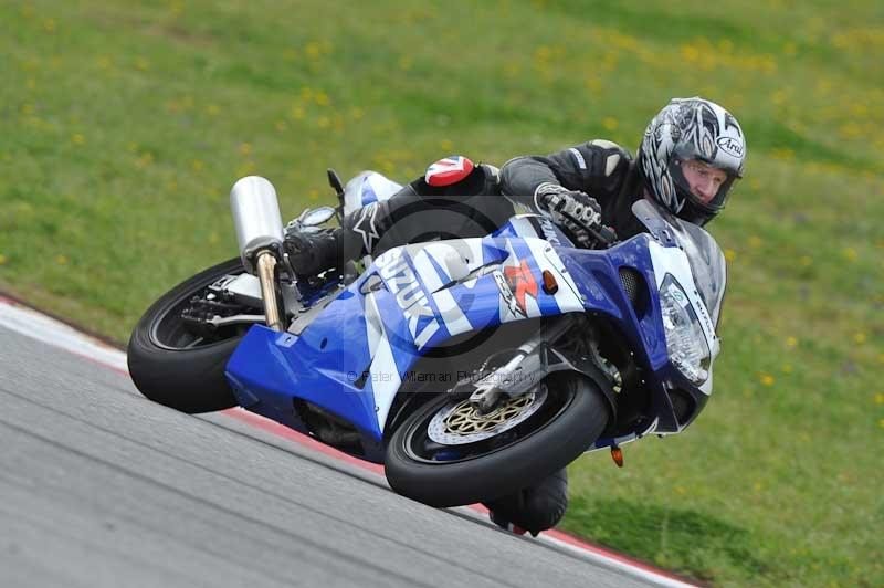 march 2010;motorbikes;no limits;peter wileman photography;portimao;portugal;trackday;trackday digital images