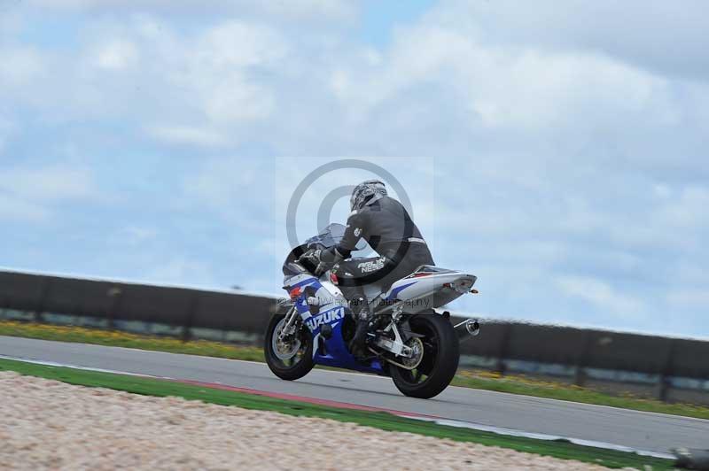 march 2010;motorbikes;no limits;peter wileman photography;portimao;portugal;trackday;trackday digital images