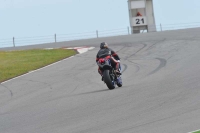 march-2010;motorbikes;no-limits;peter-wileman-photography;portimao;portugal;trackday;trackday-digital-images