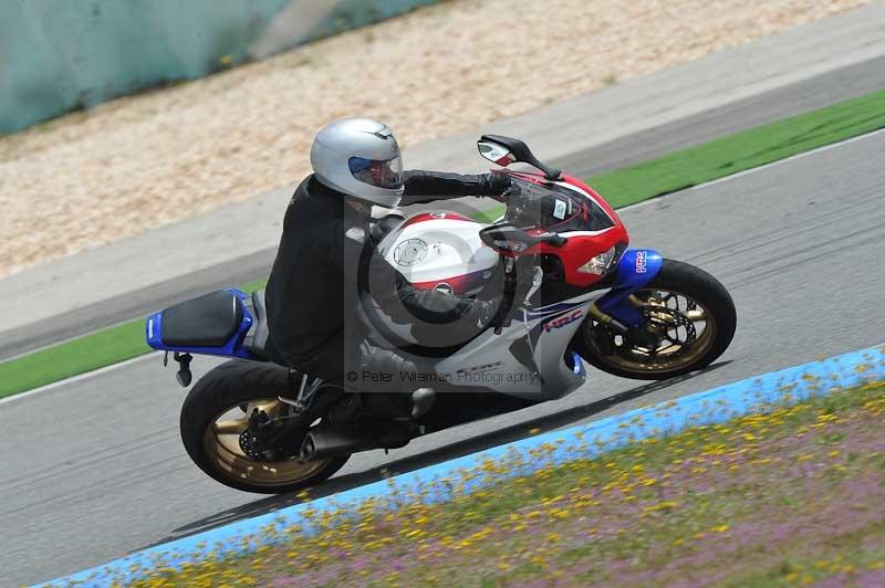 march 2010;motorbikes;no limits;peter wileman photography;portimao;portugal;trackday;trackday digital images