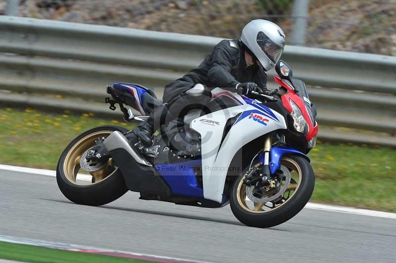 march 2010;motorbikes;no limits;peter wileman photography;portimao;portugal;trackday;trackday digital images