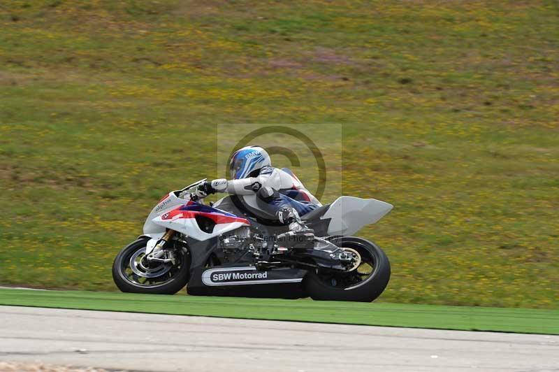 march 2010;motorbikes;no limits;peter wileman photography;portimao;portugal;trackday;trackday digital images