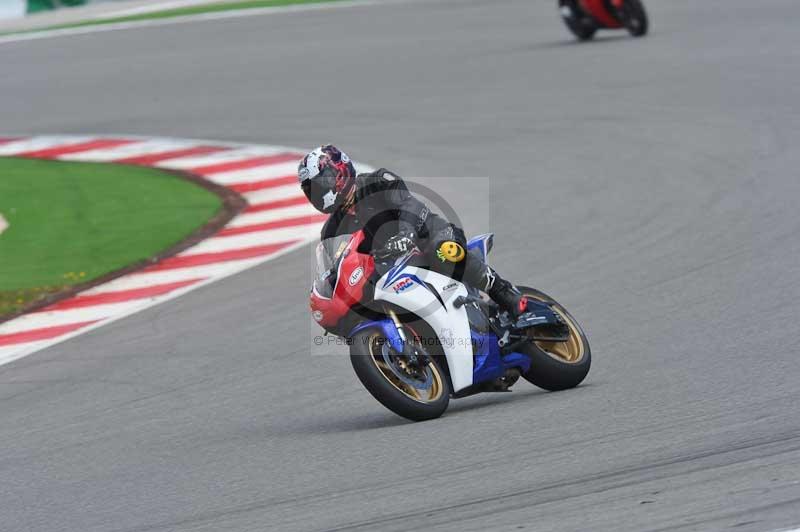 march 2010;motorbikes;no limits;peter wileman photography;portimao;portugal;trackday;trackday digital images