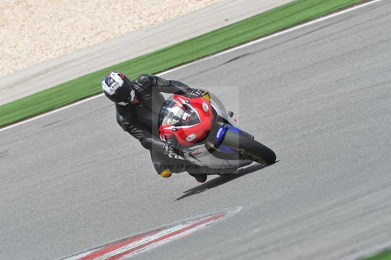 march 2010;motorbikes;no limits;peter wileman photography;portimao;portugal;trackday;trackday digital images