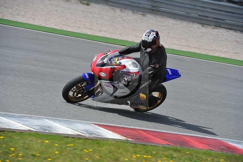 march 2010;motorbikes;no limits;peter wileman photography;portimao;portugal;trackday;trackday digital images