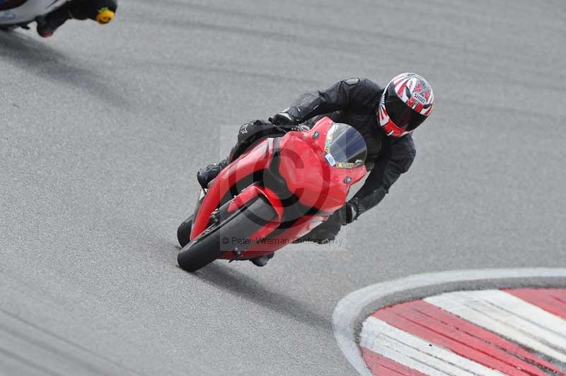 march 2010;motorbikes;no limits;peter wileman photography;portimao;portugal;trackday;trackday digital images