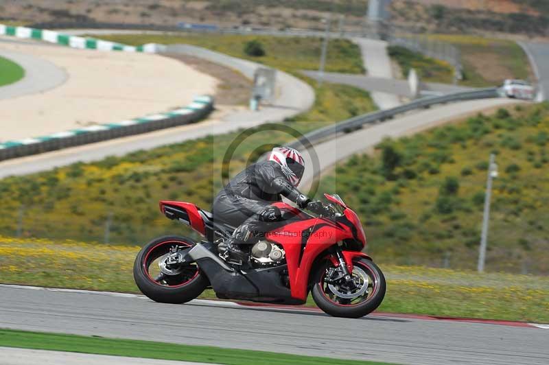 march 2010;motorbikes;no limits;peter wileman photography;portimao;portugal;trackday;trackday digital images