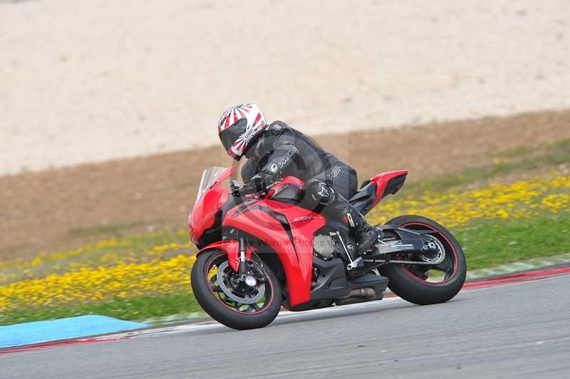 march 2010;motorbikes;no limits;peter wileman photography;portimao;portugal;trackday;trackday digital images