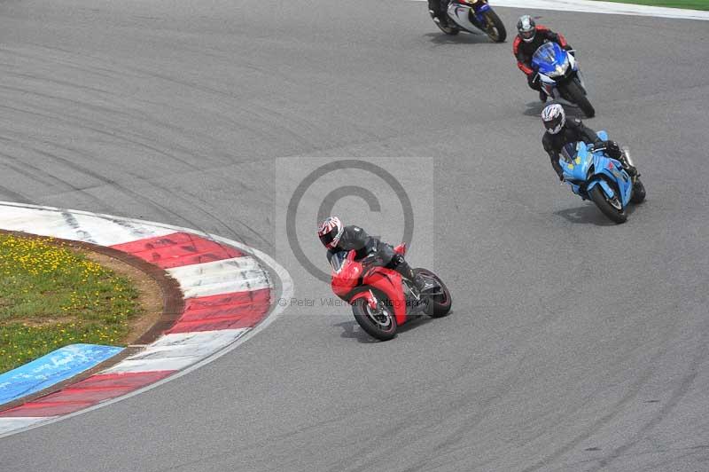 march 2010;motorbikes;no limits;peter wileman photography;portimao;portugal;trackday;trackday digital images