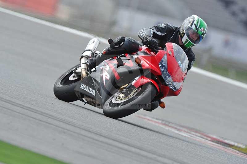 march 2010;motorbikes;no limits;peter wileman photography;portimao;portugal;trackday;trackday digital images