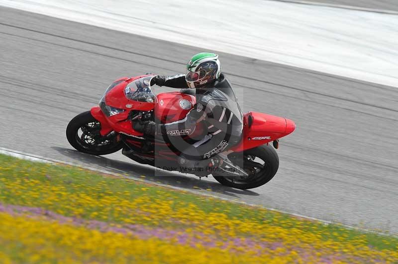 march 2010;motorbikes;no limits;peter wileman photography;portimao;portugal;trackday;trackday digital images