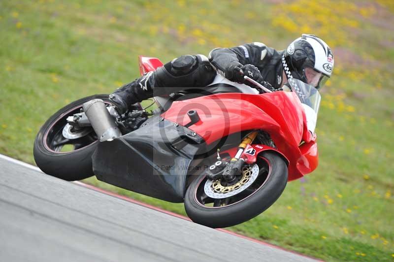 march 2010;motorbikes;no limits;peter wileman photography;portimao;portugal;trackday;trackday digital images