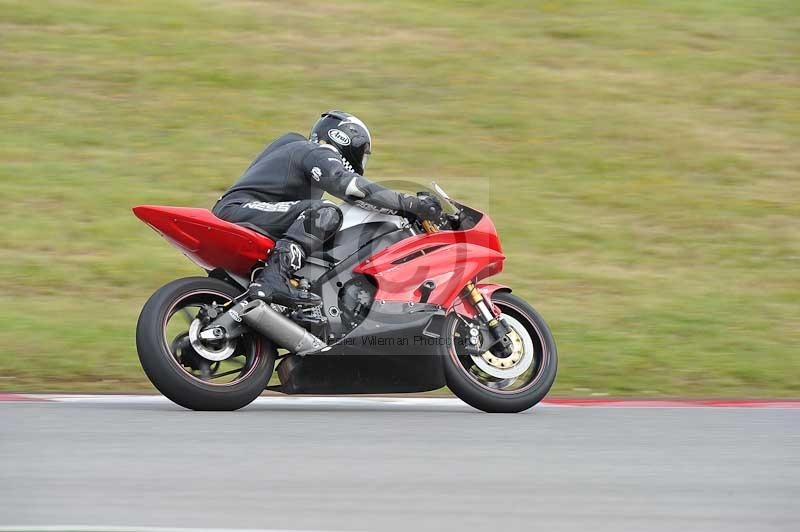 march 2010;motorbikes;no limits;peter wileman photography;portimao;portugal;trackday;trackday digital images