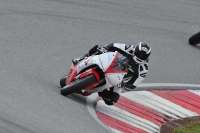 march-2010;motorbikes;no-limits;peter-wileman-photography;portimao;portugal;trackday;trackday-digital-images