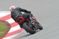 march-2010;motorbikes;no-limits;peter-wileman-photography;portimao;portugal;trackday;trackday-digital-images