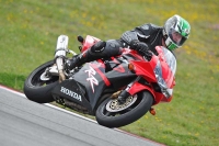 march-2010;motorbikes;no-limits;peter-wileman-photography;portimao;portugal;trackday;trackday-digital-images