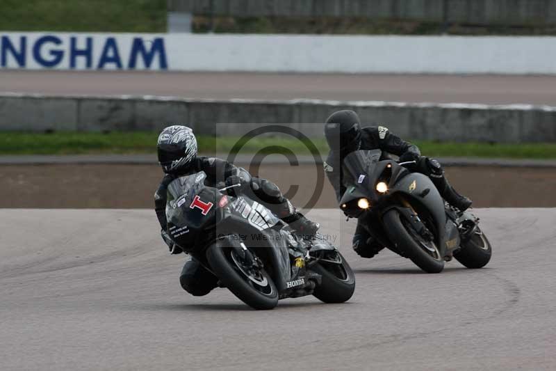 Rockingham no limits trackday;enduro digital images;event digital images;eventdigitalimages;no limits trackdays;peter wileman photography;racing digital images;rockingham raceway northamptonshire;rockingham trackday photographs;trackday digital images;trackday photos