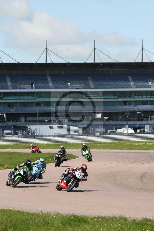 Rockingham no limits trackday;enduro digital images;event digital images;eventdigitalimages;no limits trackdays;peter wileman photography;racing digital images;rockingham raceway northamptonshire;rockingham trackday photographs;trackday digital images;trackday photos