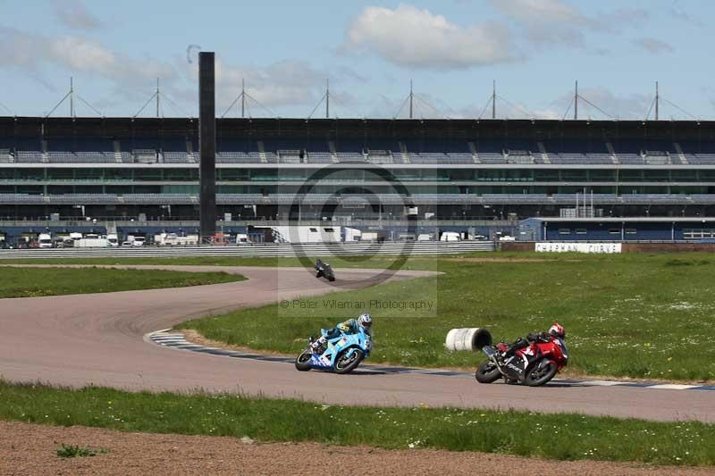 Rockingham no limits trackday;enduro digital images;event digital images;eventdigitalimages;no limits trackdays;peter wileman photography;racing digital images;rockingham raceway northamptonshire;rockingham trackday photographs;trackday digital images;trackday photos