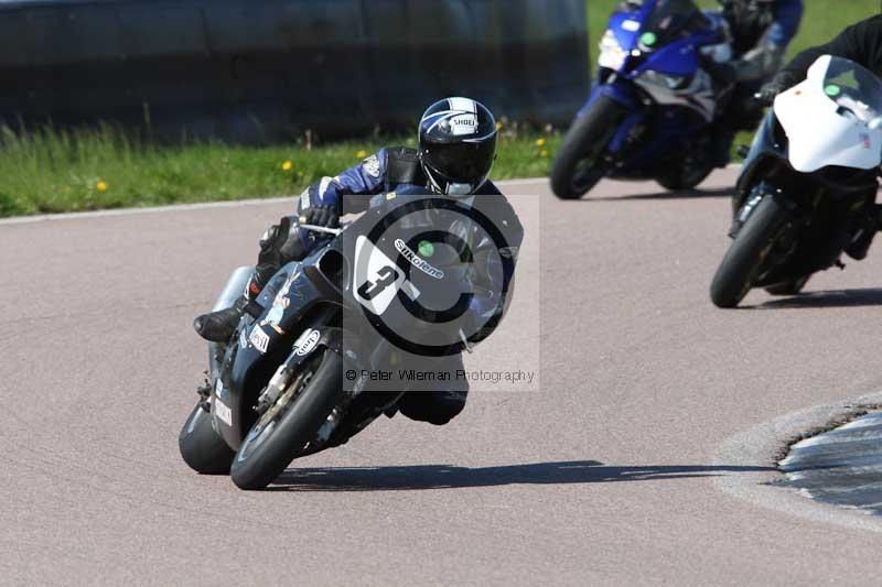 Rockingham no limits trackday;enduro digital images;event digital images;eventdigitalimages;no limits trackdays;peter wileman photography;racing digital images;rockingham raceway northamptonshire;rockingham trackday photographs;trackday digital images;trackday photos