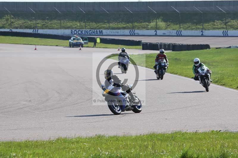 Rockingham no limits trackday;enduro digital images;event digital images;eventdigitalimages;no limits trackdays;peter wileman photography;racing digital images;rockingham raceway northamptonshire;rockingham trackday photographs;trackday digital images;trackday photos