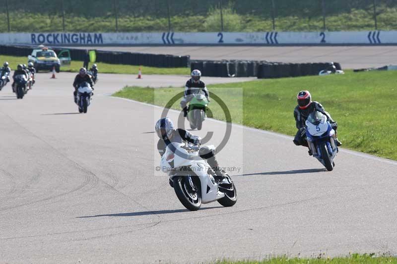 Rockingham no limits trackday;enduro digital images;event digital images;eventdigitalimages;no limits trackdays;peter wileman photography;racing digital images;rockingham raceway northamptonshire;rockingham trackday photographs;trackday digital images;trackday photos