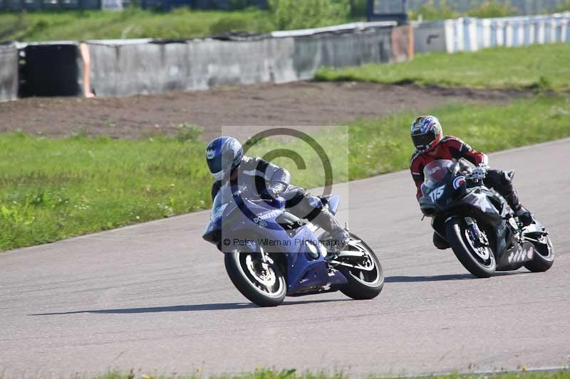 Rockingham no limits trackday;enduro digital images;event digital images;eventdigitalimages;no limits trackdays;peter wileman photography;racing digital images;rockingham raceway northamptonshire;rockingham trackday photographs;trackday digital images;trackday photos