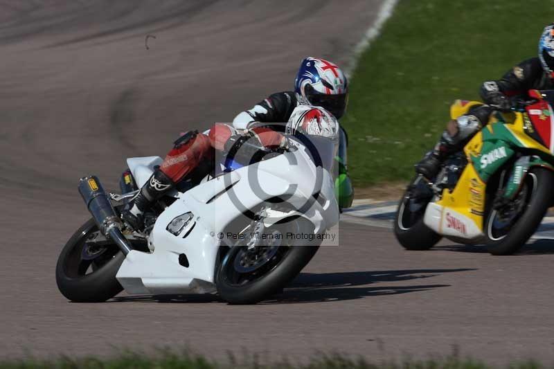 Rockingham no limits trackday;enduro digital images;event digital images;eventdigitalimages;no limits trackdays;peter wileman photography;racing digital images;rockingham raceway northamptonshire;rockingham trackday photographs;trackday digital images;trackday photos