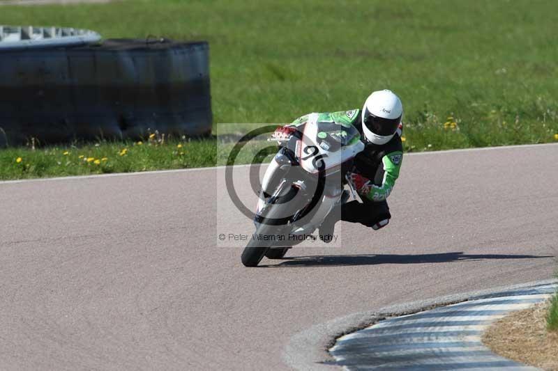 Rockingham no limits trackday;enduro digital images;event digital images;eventdigitalimages;no limits trackdays;peter wileman photography;racing digital images;rockingham raceway northamptonshire;rockingham trackday photographs;trackday digital images;trackday photos