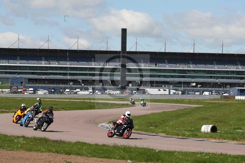 Rockingham no limits trackday;enduro digital images;event digital images;eventdigitalimages;no limits trackdays;peter wileman photography;racing digital images;rockingham raceway northamptonshire;rockingham trackday photographs;trackday digital images;trackday photos